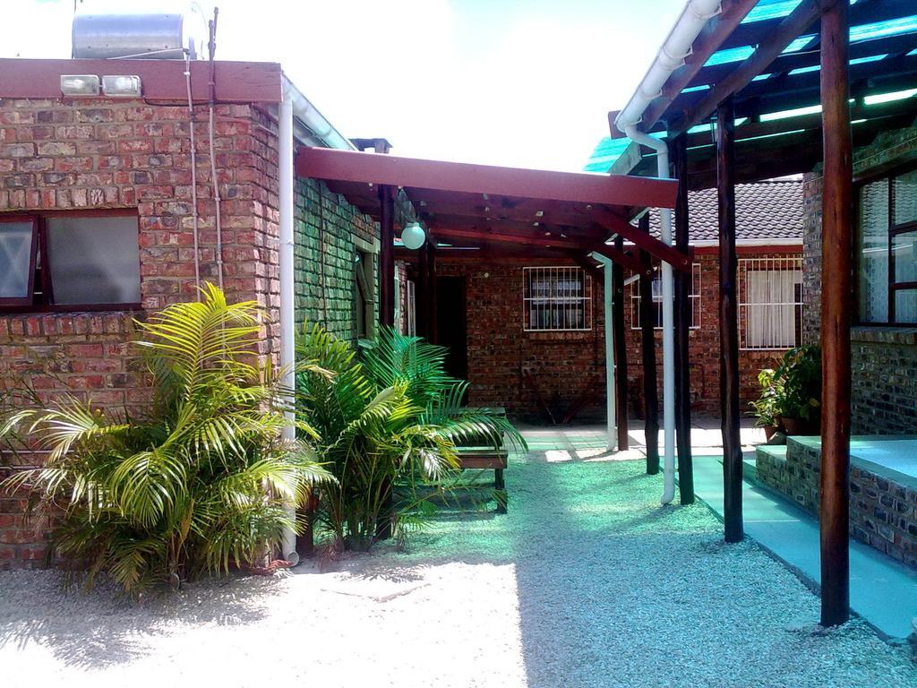 Rainbow Guest House And Tours Uitenhage Δωμάτιο φωτογραφία